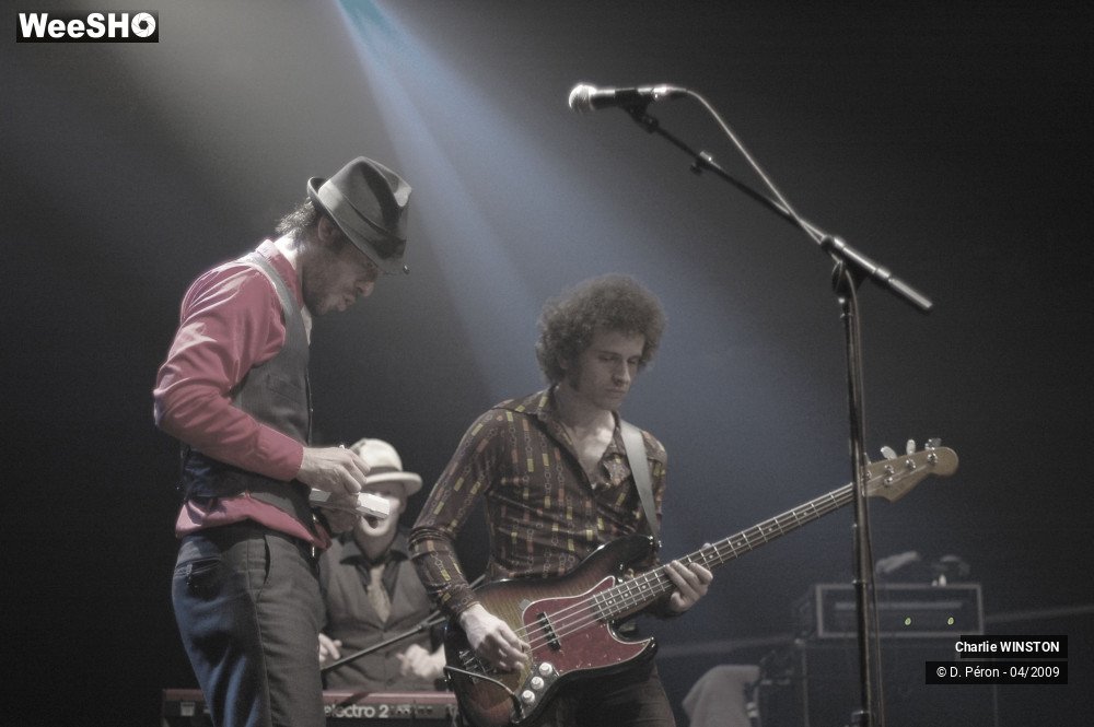22/39 photos du spectacle Charlie WINSTON