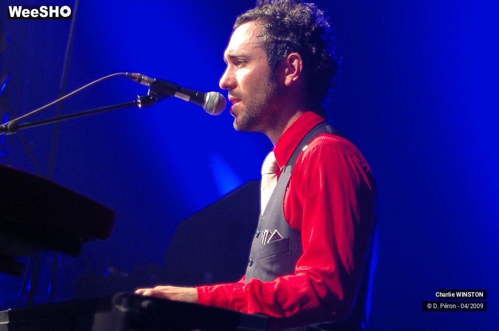 25/39 photos du spectacle Charlie WINSTON