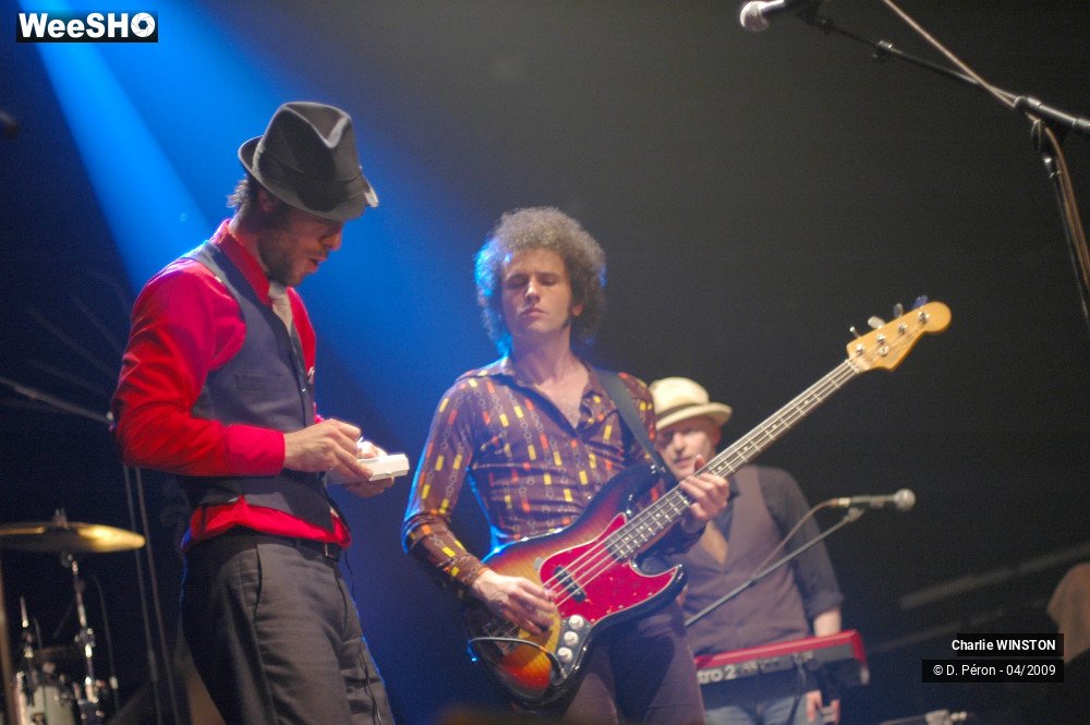 32/39 photos du spectacle Charlie WINSTON