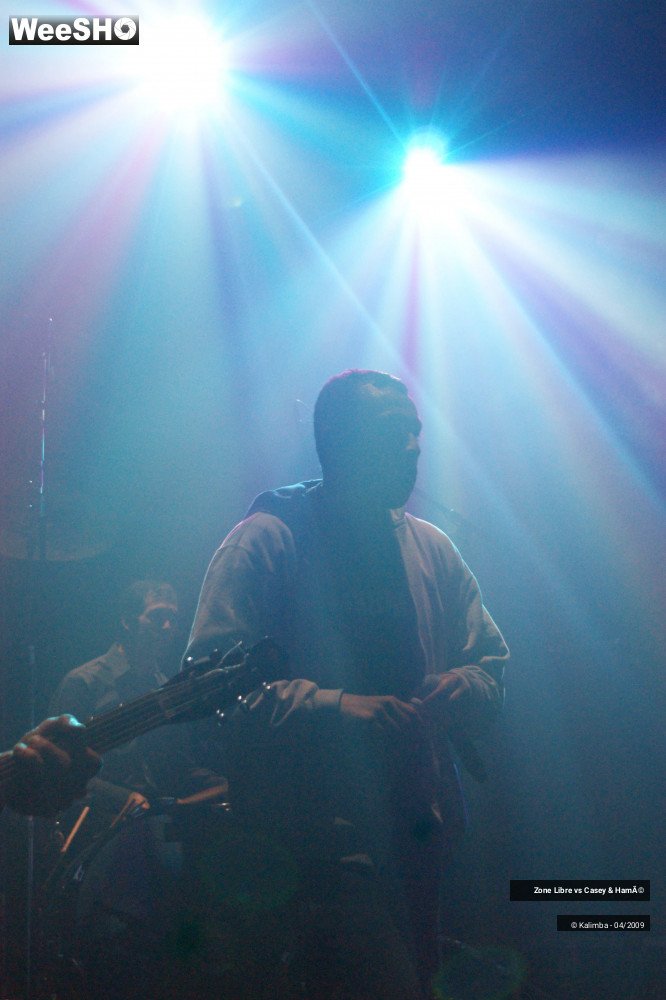 5/44 photos du spectacle Zone Libre vs Casey & Hamé
