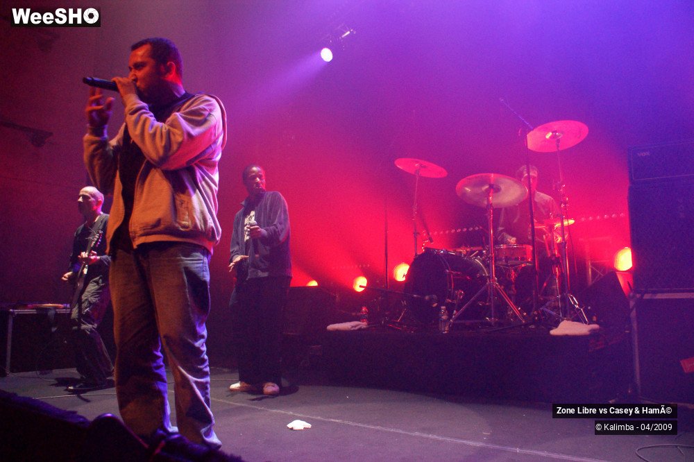 30/44 photos du spectacle Zone Libre vs Casey & Hamé