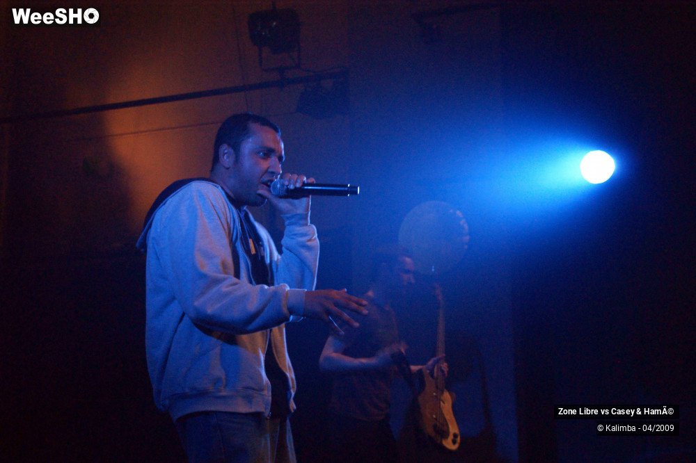 34/44 photos du spectacle Zone Libre vs Casey & Hamé