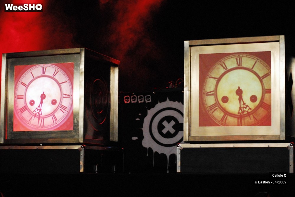 5/39 photos du spectacle Cellule X