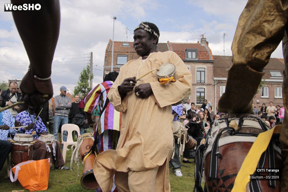 19/35 photos du spectacle Grand Sabar Takoussane - Percus