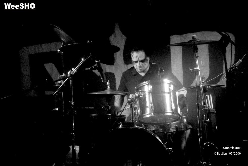 23/28 photos du spectacle Gothminister