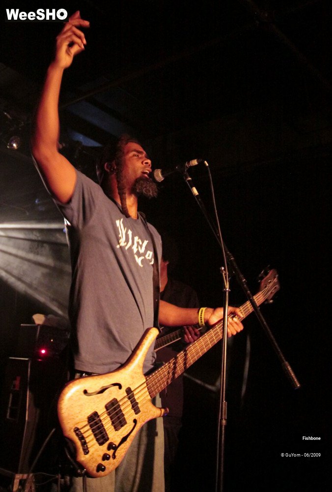 50/50 photos du spectacle Fishbone