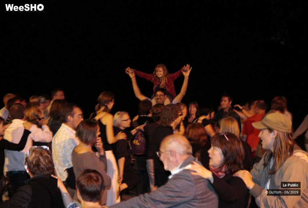 22/33 photos du spectacle Lézard Martien Ambiance