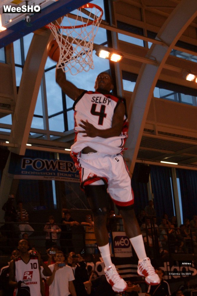 5/43 photos du spectacle Mondial Junior de Basket