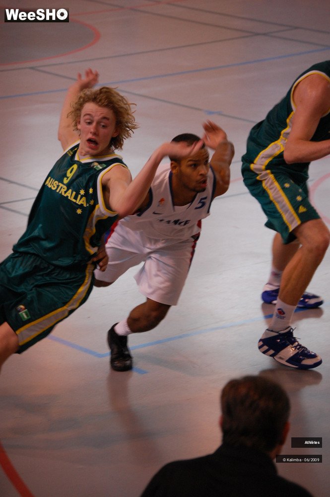 8/43 photos du spectacle Mondial Junior de Basket