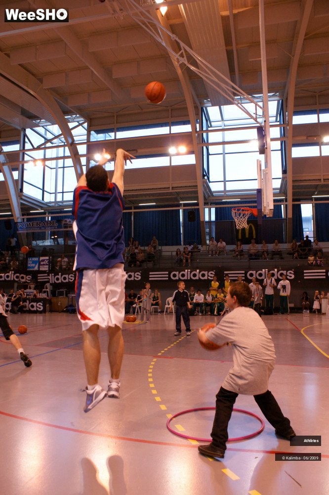 15/43 photos du spectacle Mondial Junior de Basket