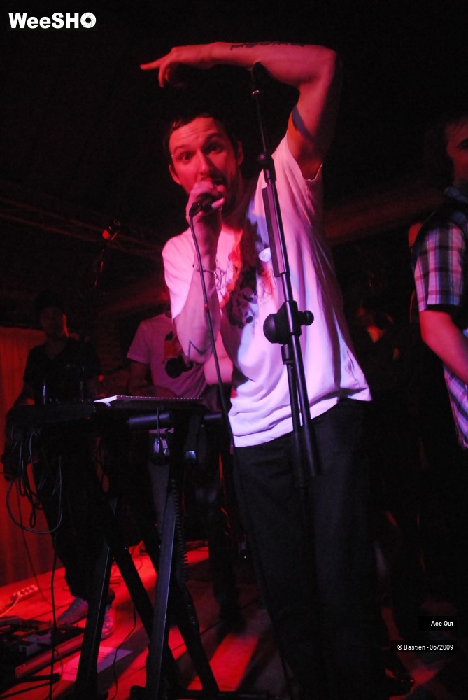 2/30 photos du spectacle Ace Out