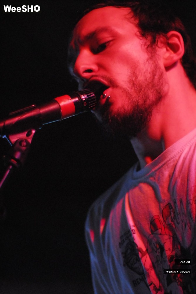 7/30 photos du spectacle Ace Out