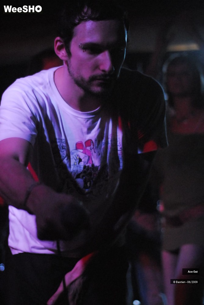 9/30 photos du spectacle Ace Out