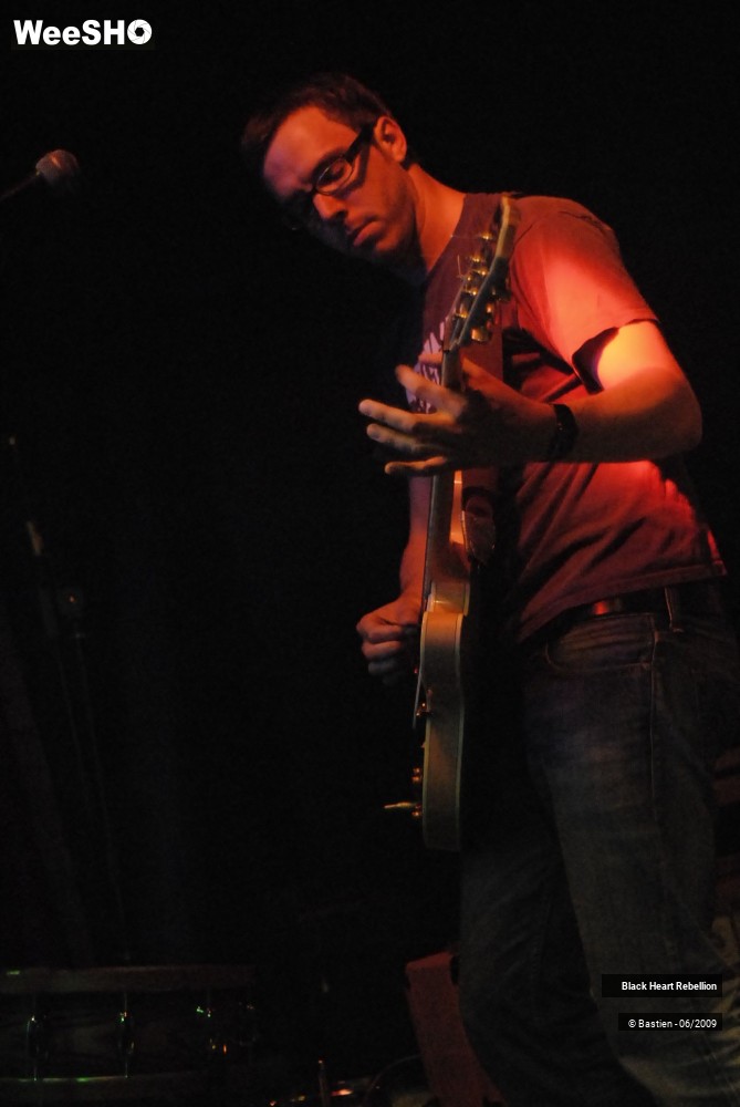 17/30 photos du spectacle Black Heart Rebellion