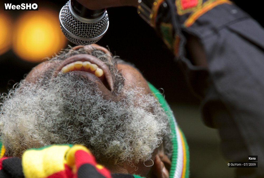 27/46 photos du spectacle Kana et Black Thunder
