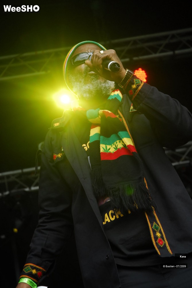 19/29 photos du spectacle Kana Feat Black thunder