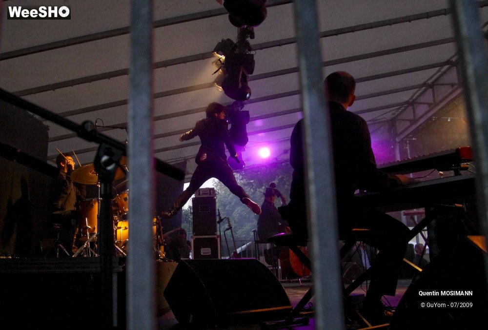 48/50 photos du spectacle Quentin MOSIMANN