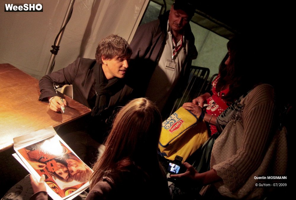 25/30 photos du spectacle Quentin MOSIMANN Backstage