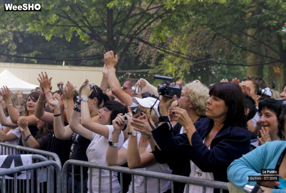 10/33 photos du spectacle Quentin MOSIMANN Ambiance