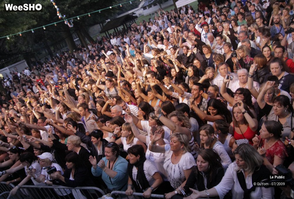 20/33 photos du spectacle Quentin MOSIMANN Ambiance
