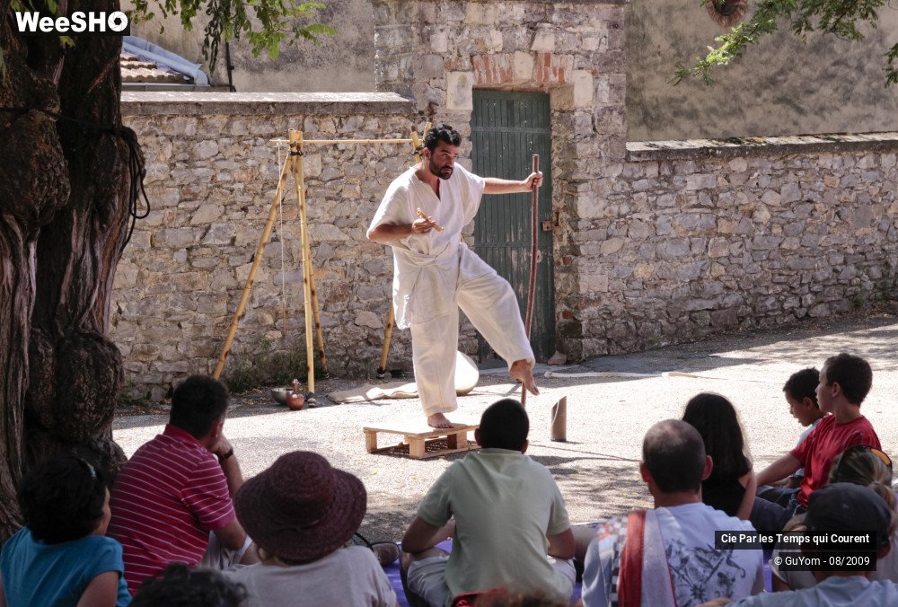 30/34 photos du spectacle Johan Padan à la découverte des Amériques