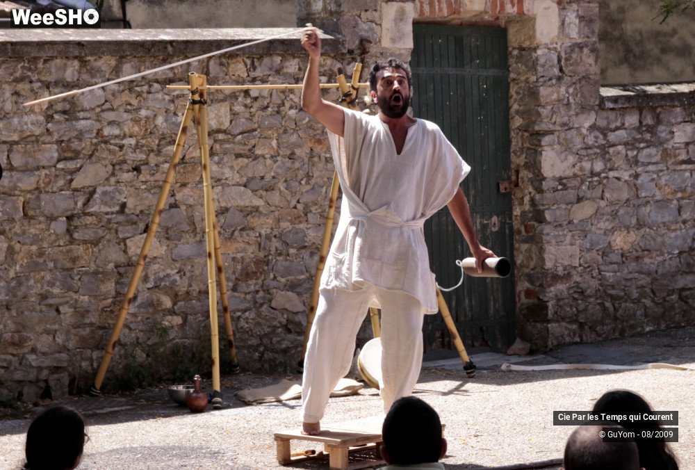 33/34 photos du spectacle Johan Padan à la découverte des Amériques