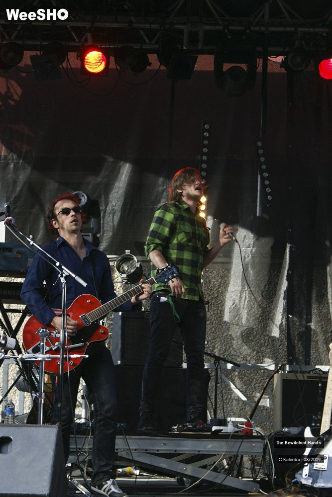 8/33 photos du spectacle The Bewitched Hands