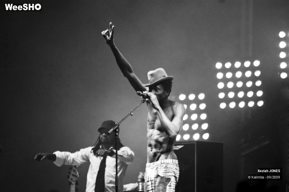 20/47 photos du spectacle Keziah Jones