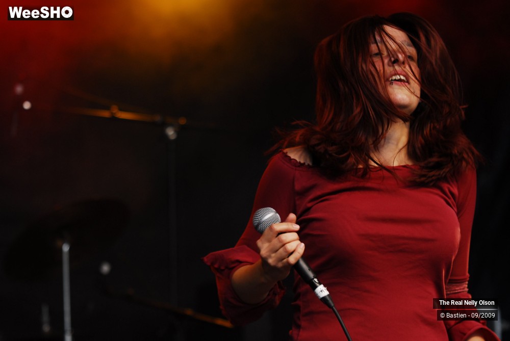 24/28 photos du spectacle The Real Nelly Olson
