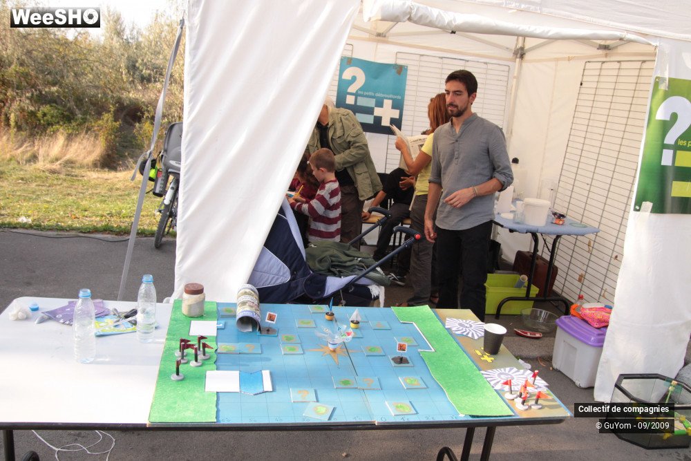 17/36 photos du spectacle Blue Days Les Stands