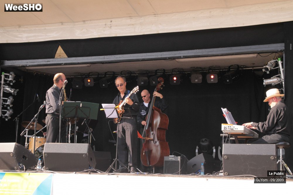 17/39 photos du spectacle Blue Days Ambiance
