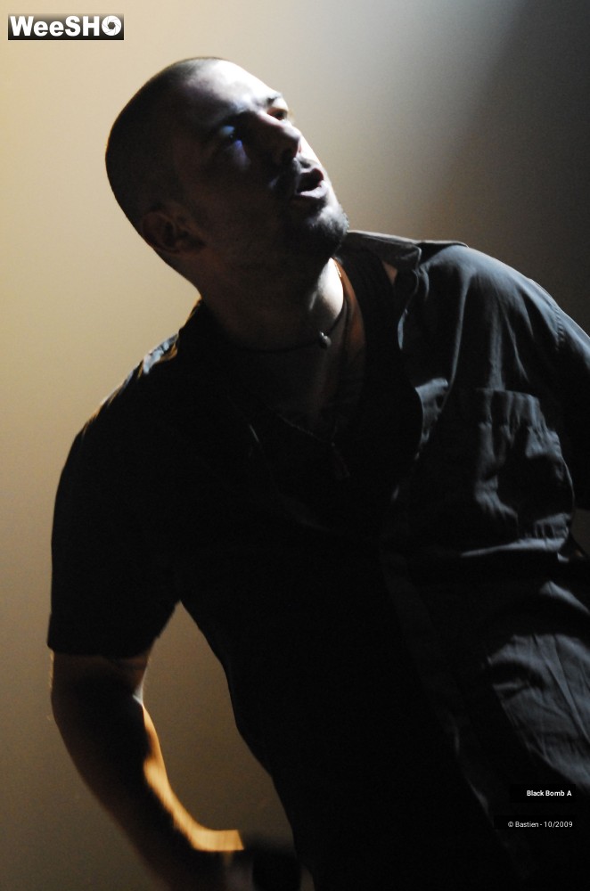 11/48 photos du spectacle Black Bomb A