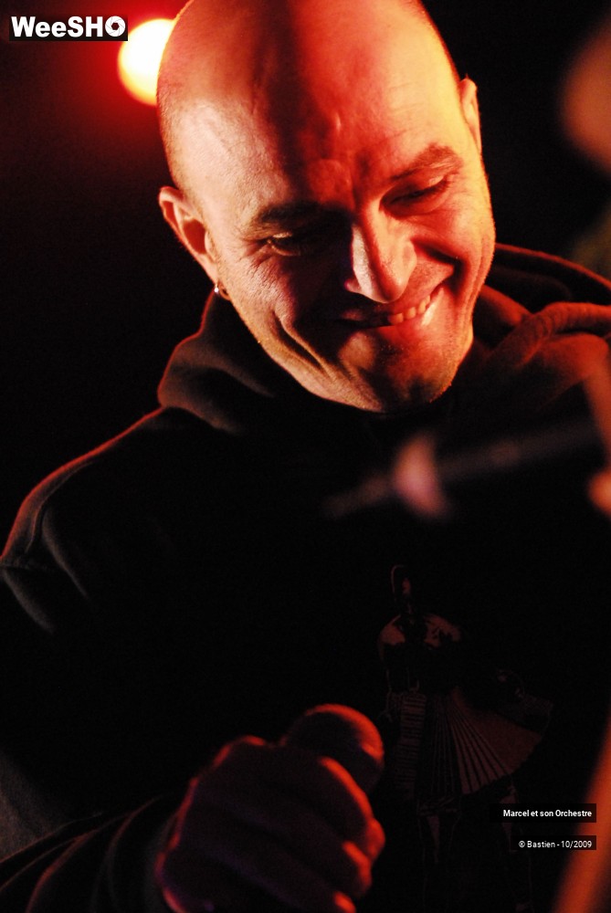 16/50 photos du spectacle Les marcels interview radio