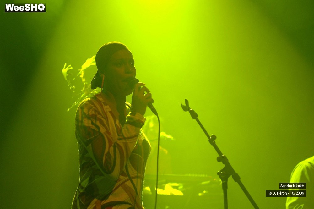 13/23 photos du spectacle Sandra Nkaké