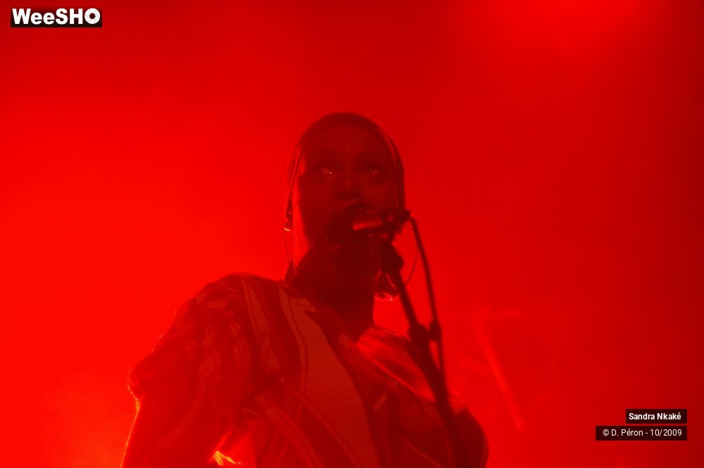 15/23 photos du spectacle Sandra Nkaké