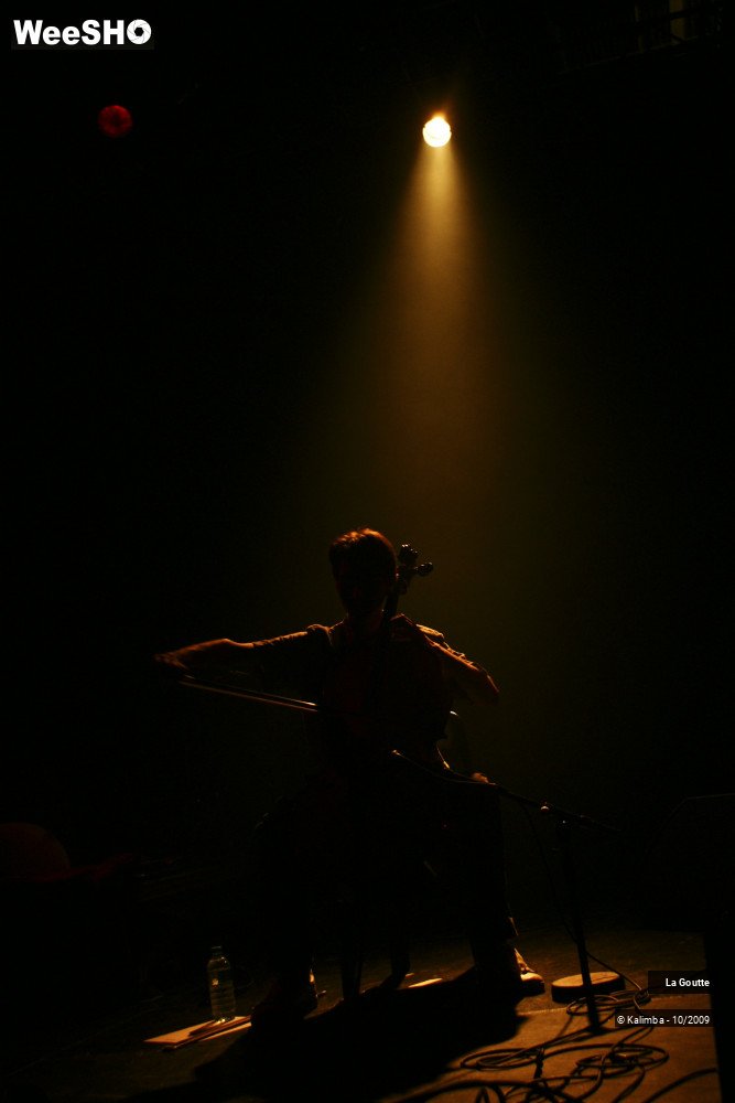 20/50 photos du spectacle La Goutte