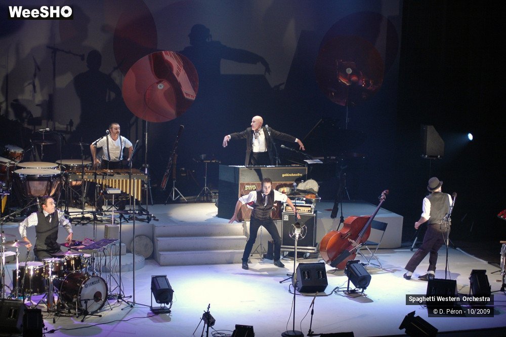 40/49 photos du spectacle Spaghetti Western Orchestra