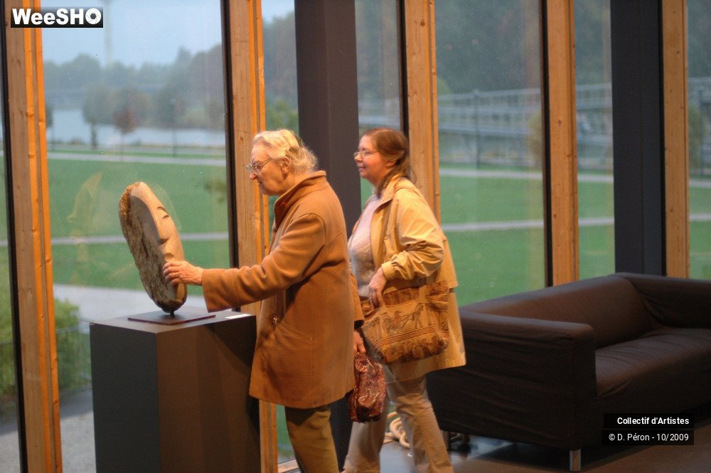 37/47 photos du spectacle A Fleur de Peau