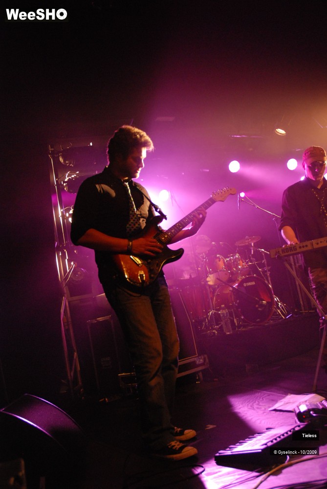 15/19 photos du spectacle Tieless