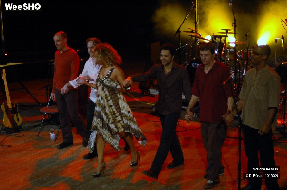 20/22 photos du spectacle Mariana RAMOS