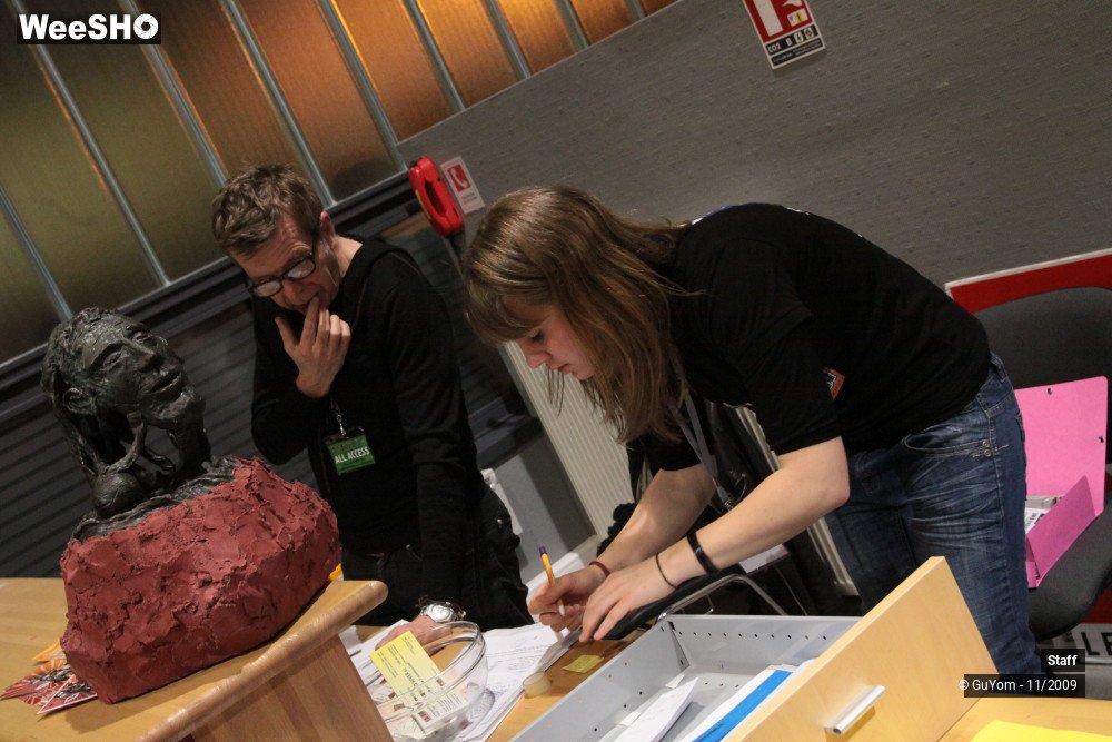 15/31 photos du spectacle La Prog d'Hiver Staff