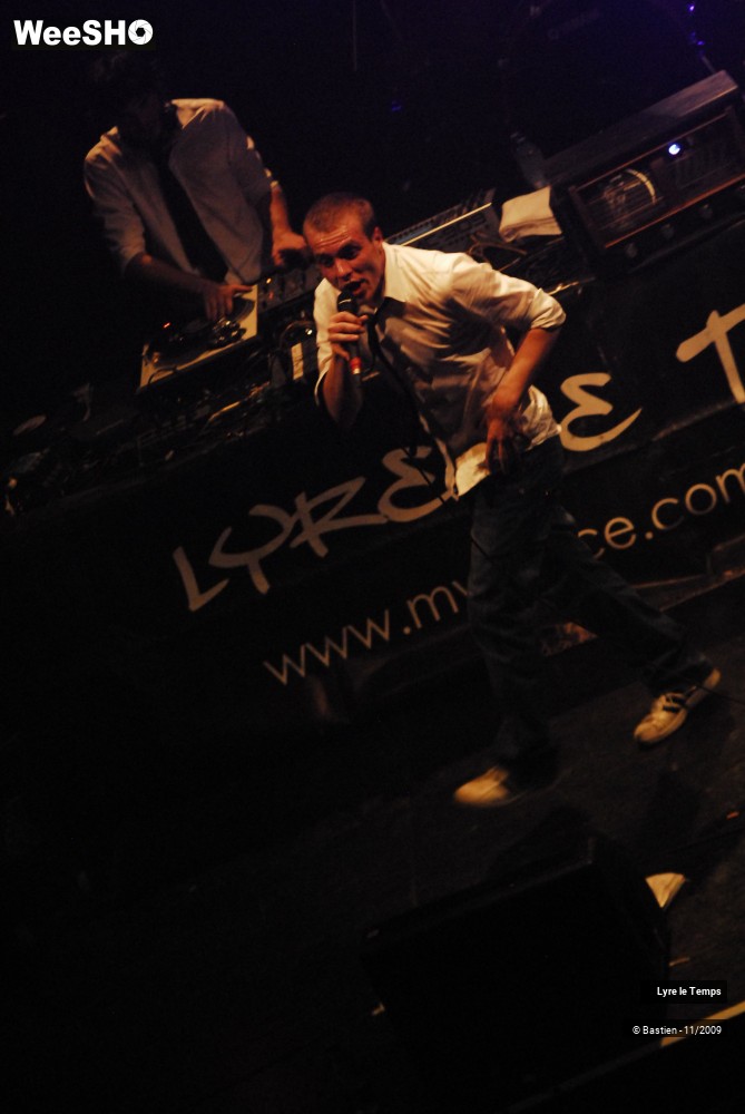 10/38 photos du spectacle Lyre le temps