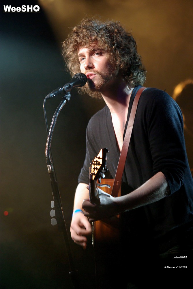 16/41 photos du spectacle Julien Doré & the Bash