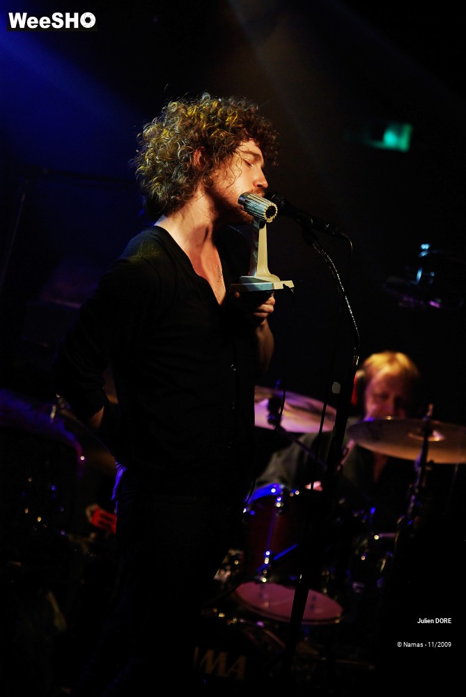 18/41 photos du spectacle Julien Doré & the Bash