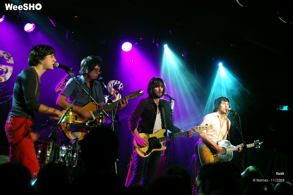 14/23 photos du spectacle Gush