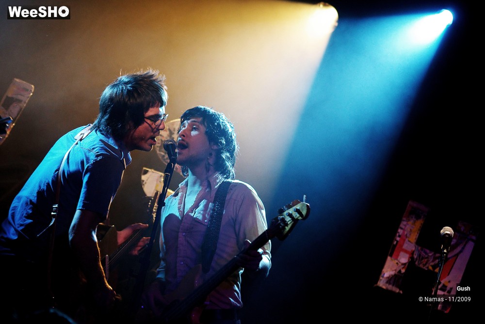 18/23 photos du spectacle Gush