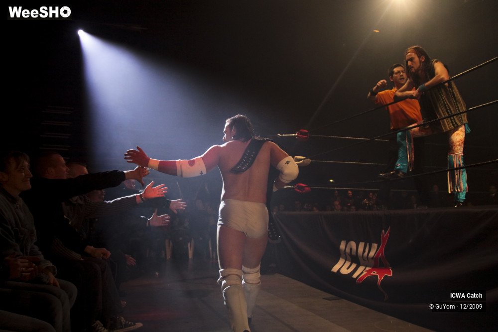 21/43 photos du spectacle ICWA Catch Ambiance