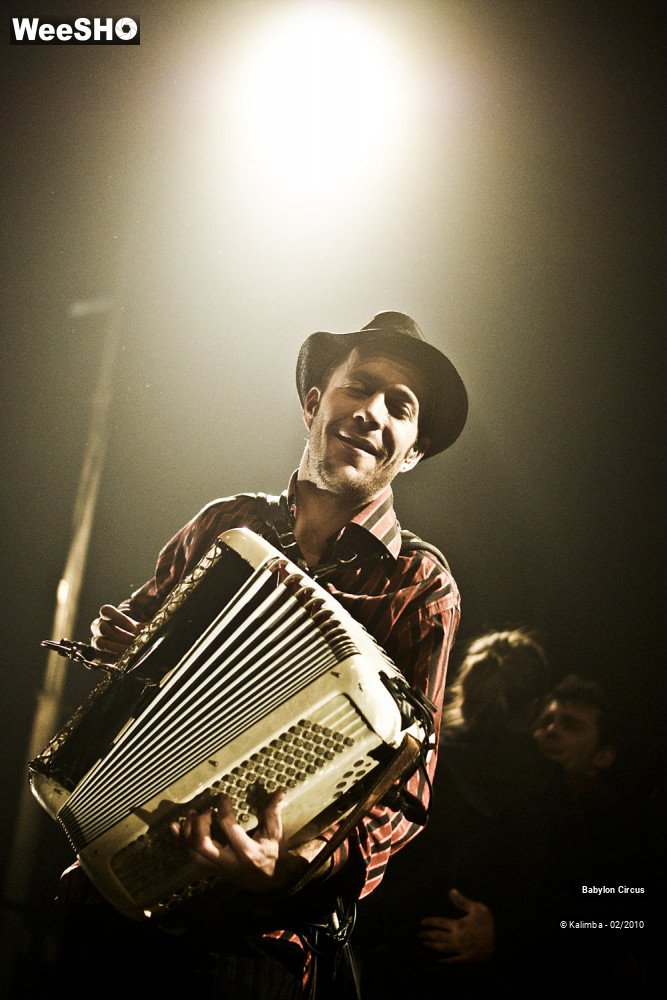 5/44 photos du spectacle Babylon Circus