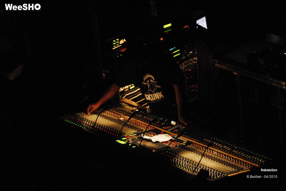 17/25 photos du spectacle Rebelution