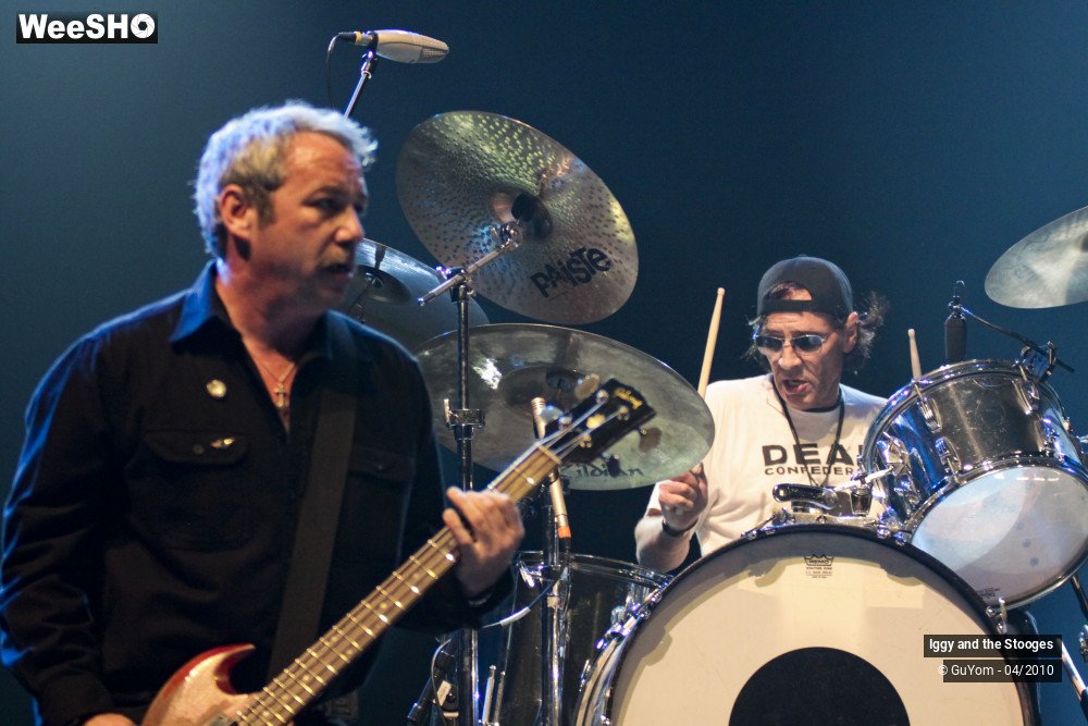 39/51 photos du spectacle Iggy and the Stooges